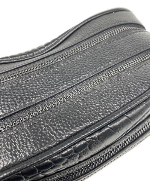 monte SPIGA（モンテスピガ）monte SPIGA (モンテスピガ) クロコ型押しセカンドバッグ ブラック サイズ:なし 未使用品の古着・服飾アイテム