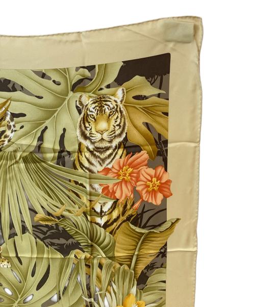 Salvatore Ferragamo（サルヴァトーレ フェラガモ）Salvatore Ferragamo (サルヴァトーレ フェラガモ) ヒョウ柄 シルクスカーフ ベージュの古着・服飾アイテム