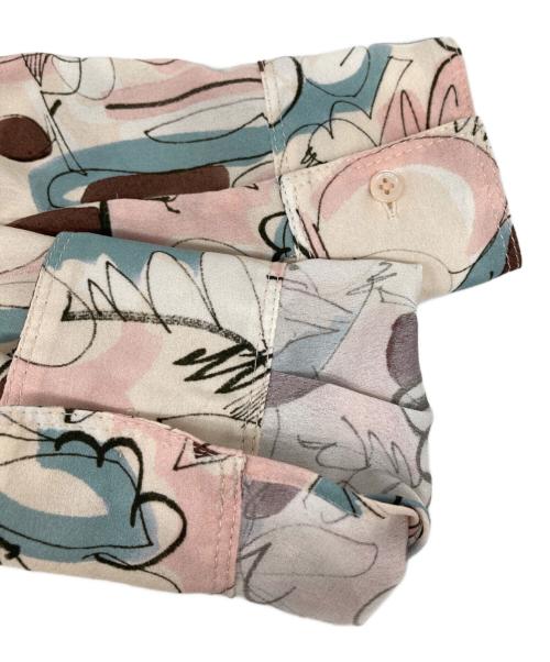 TOMORROW LAND collection（トゥモローランドコレクション）TOMORROW LAND collection (トゥモローランドコレクション) メロウフラワープリント ボウタイブラウス ピンク サイズ:36の古着・服飾アイテム