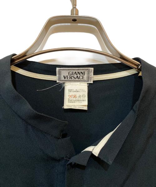 GIANNI VERSACE（ジャンニ・ヴェルサーチ）GIANNI VERSACE (ジャンニ・ヴェルサーチ) シルク混ノーカラーシャツ ブラック サイズ:52の古着・服飾アイテム