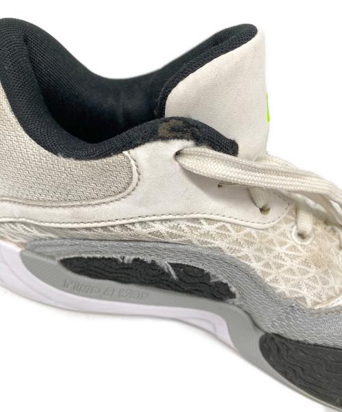 NIKE（ナイキ）NIKE (ナイキ) JORDAN TATUM 2 PF ローカットスニーカー WHITE/ELECTRIC GREEN サイズ:26の古着・服飾アイテム