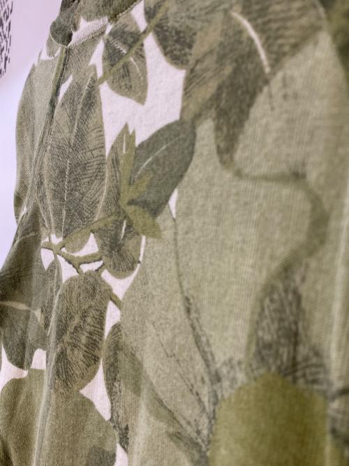 MaxMara（マックスマーラ）MaxMara (マックスマーラ) ボタニカル7分袖カットソー グリーン サイズ:Mの古着・服飾アイテム