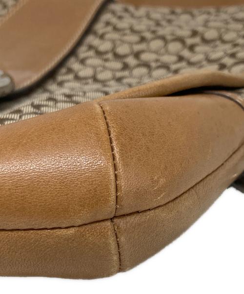 COACH（コーチ）COACH (コーチ) シグネチャーショルダーバッグ ベージュの古着・服飾アイテム