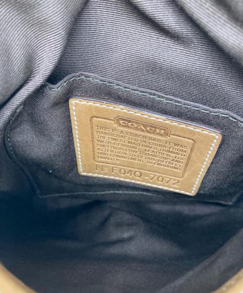 COACH（コーチ）COACH (コーチ) シグネチャーショルダーバッグ ベージュの古着・服飾アイテム