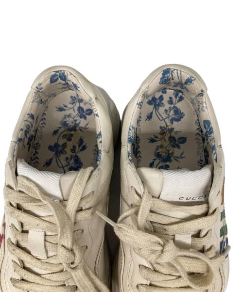 GUCCI（グッチ）GUCCI (グッチ) ライトングリッター ロゴ スニーカー ベージュ サイズ:36の古着・服飾アイテム