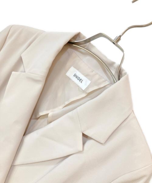 Snidel（スナイデル）Snidel (スナイデル) Sustainaダブルジャケット ベージュの古着・服飾アイテム