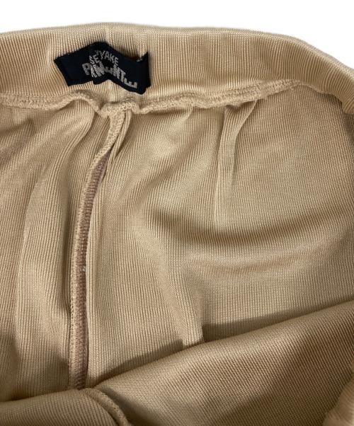 ISSEY MIYAKE PERMANENTE（イッセイミヤケ ペルマネンテ）ISSEY MIYAKE PERMANENTE (イッセイミヤケ ペルマネンテ) イージーパンツ ベージュ サイズ:Mの古着・服飾アイテム