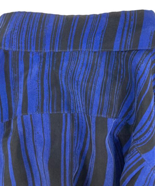 marimekko（マリメッコ）marimekko (マリメッコ) Siluetti / cupro blouse ブルー×ブラック サイズ:36の古着・服飾アイテム