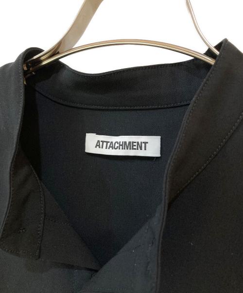 ATTACHMENT（アタッチメント）ATTACHMENT (アタッチメント) DROP SHOULDER BAND COLLAR L/S SH ブラック サイズ:2の古着・服飾アイテム