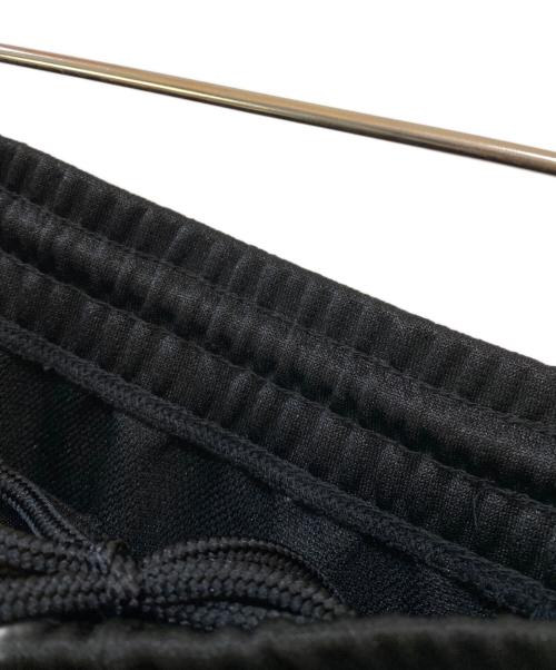 Needles（ニードルズ）Needles (ニードルズ) charcoal (チャコール) Track Pants - Poly Smooth ブラック サイズ:Mの古着・服飾アイテム