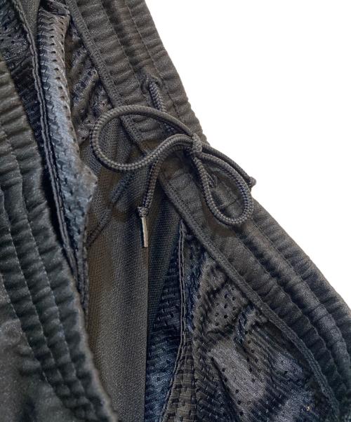 Needles（ニードルズ）Needles (ニードルズ) charcoal (チャコール) Track Pants - Poly Smooth ブラック サイズ:Mの古着・服飾アイテム