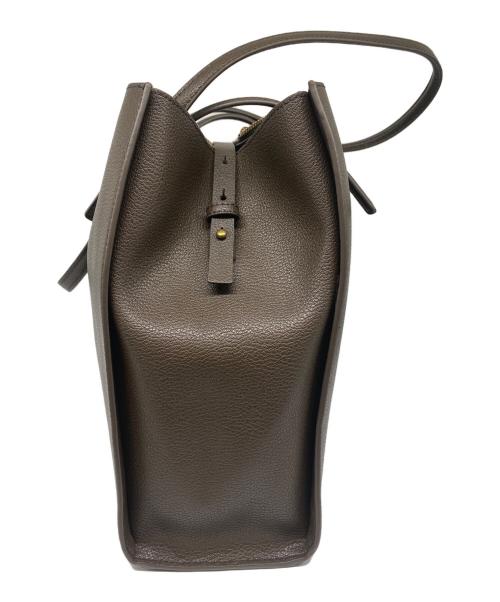 CHARLES & KEITH（チャールズアンドキース）CHARLES & KEITH (チャールズアンドキース) サンサ クラシックダブルハンドルトートバッグ ブラウンの古着・服飾アイテム