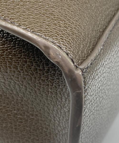 CHARLES & KEITH（チャールズアンドキース）CHARLES & KEITH (チャールズアンドキース) サンサ クラシックダブルハンドルトートバッグ ブラウンの古着・服飾アイテム
