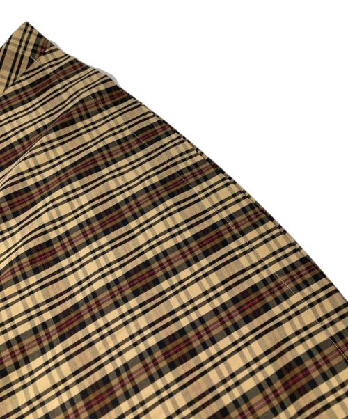 Curensology（カレンソロジー）Curensology (カレンソロジー) ベルト付チェックスカート ベージュ サイズ:36の古着・服飾アイテム