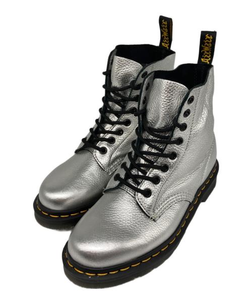 Dr.Martens（ドクターマーチン）Dr.Martens (ドクターマーチン) PASCAL MET 8ホールブーツ シルバー サイズ:25の古着・服飾アイテム