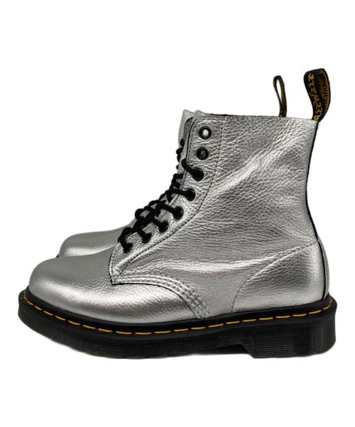 Dr.Martens（ドクターマーチン）Dr.Martens (ドクターマーチン) PASCAL MET 8ホールブーツ シルバー サイズ:25の古着・服飾アイテム