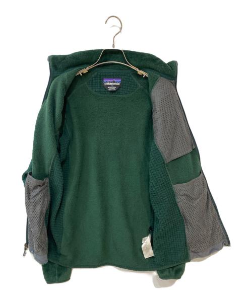 Patagonia（パタゴニア）Patagonia (パタゴニア) R2 Jaket グリーン サイズ:Mの古着・服飾アイテム
