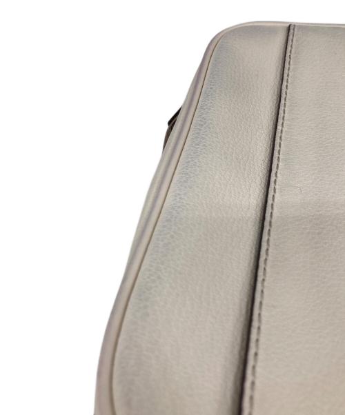 MICHAEL KORS（マイケルコース）MICHAEL KORS (マイケル・コース) JET SET ITEM レザー ポケット クロスボディ ウィズ アタッチ ミディアム ベージュの古着・服飾アイテム
