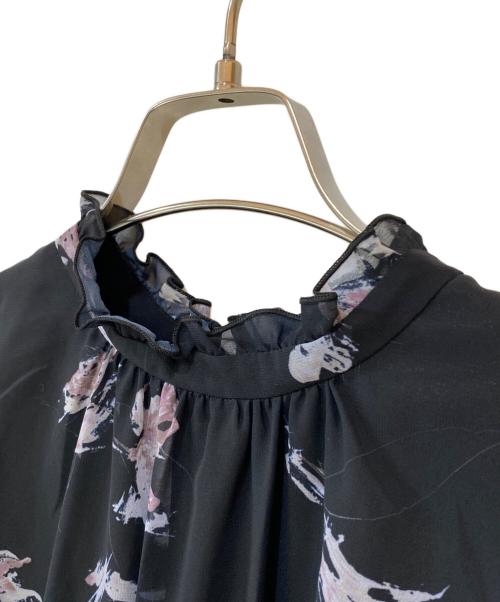 PROPORTION BODY DRESSING（プロポーションボディドレッシング）PROPORTION BODY DRESSING (プロポーションボディドレッシング) 花柄プリントギャザーワンピース ブラック サイズ:PS 未使用品の古着・服飾アイテム