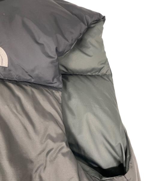THE NORTH FACE（ザ ノース フェイス）THE NORTH FACE (ザ ノース フェイス) 700フィル ヌプシダウンベスト ブラック サイズ:Mの古着・服飾アイテム