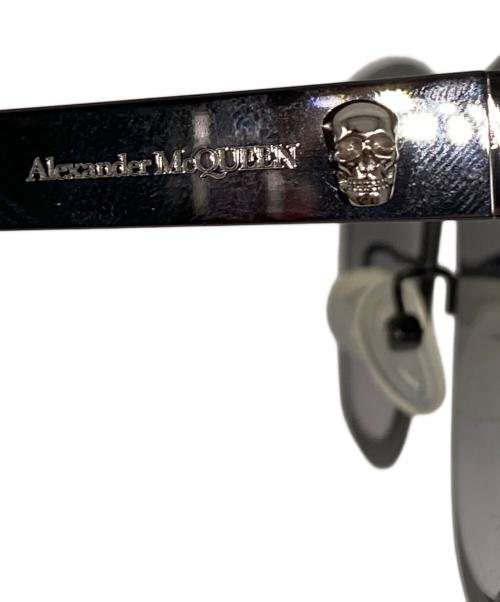 ALEXANDER McQUEEN（アレキサンダーマックイーン）ALEXANDER McQUEEN (アレキサンダーマックイーン) サングラス ブラック サイズ:SIZE 50□24150の古着・服飾アイテム