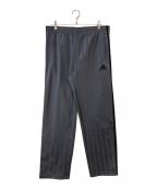 adidasアディダス）の古着「トラックパンツ」｜グレー