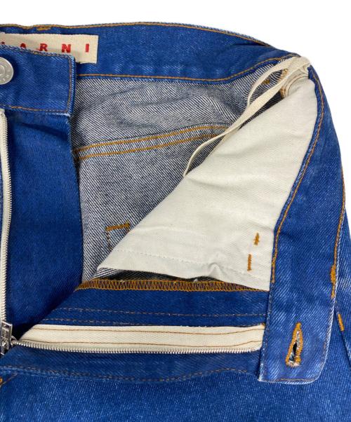 MARNI（マルニ）MARNI (マルニ) BLUE COATED DENIM JEANS WITH MOHAIR PATHES OCEAN モヘアパッチ デニムパンツ インディゴ サイズ:27の古着・服飾アイテム