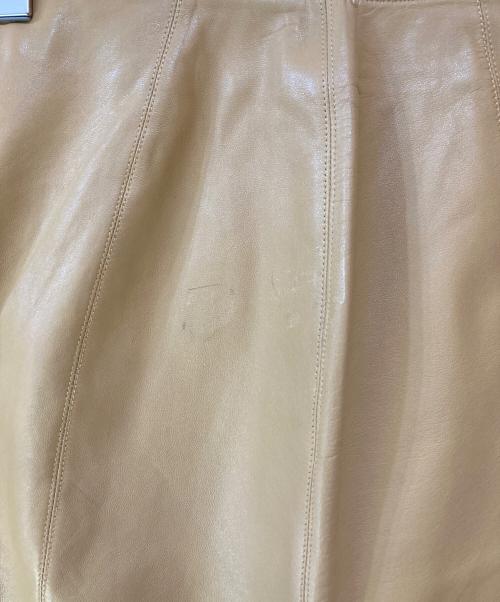 CHANEL（シャネル）CHANEL (シャネル) ラム スキン レザー シルク ライニング ペンシル スカート ベージュ サイズ:36の古着・服飾アイテム