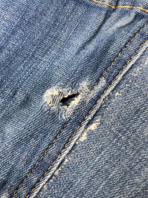 DSQUARED2（ディースクエアード）DSQUARED2 (ディースクエアード) Skinny Dan Jean ダメージスキニージーンズ インディゴ サイズ:42の古着・服飾アイテム