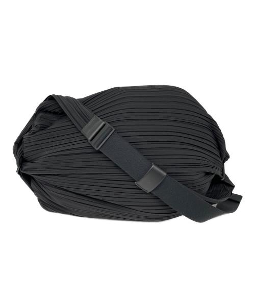 PLEATS PLEASE（プリーツプリーズ）PLEATS PLEASE (プリーツプリーズ) PLEATS MESSENGER バッグ ブラックの古着・服飾アイテム