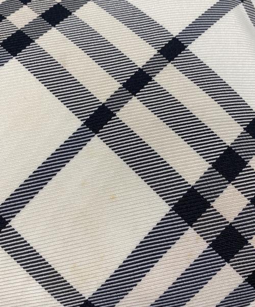 BURBERRY BLUE LABEL（バーバリー ブルー レーベル）BURBERRY BLUE LABEL (バーバリー ブルー レーベル) ノヴァチェックショルダーバッグ ブラックの古着・服飾アイテム