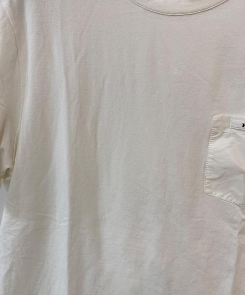 PRADA（プラダ）PRADA (プラダ) ラバーロゴナイロン切替 ポケットTシャツ ホワイト サイズ:Mの古着・服飾アイテム