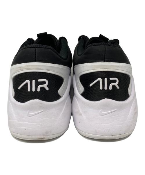 NIKE（ナイキ）NIKE (ナイキ) ローカットスニーカー ホワイト×ブラック サイズ: 25.5cmの古着・服飾アイテム