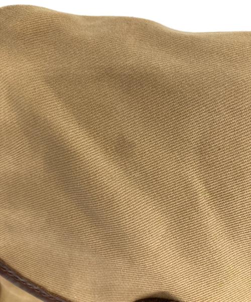 brady（ブレディ）brady (ブレディ) ARIEL TROUT LARGE ショルダーバッグ ベージュの古着・服飾アイテム