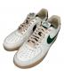 NIKE（ナイキ）の古着「AIR FORCE 1 '07 LV8 ローカットスニーカー」｜SAIL/GORGE GREEN/SES