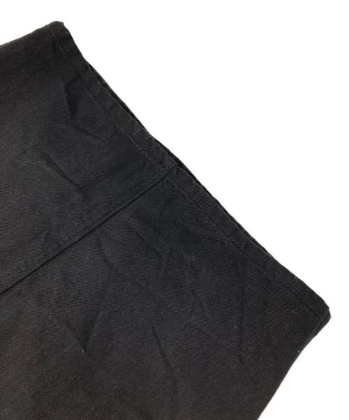 JOHN LAWRENCE SULLIVAN（ジョン ローレンス サリバン）JOHN LAWRENCE SULLIVAN (ジョン ローレンス サリバン) STUDIOUS (ステュディオス) 別注 WASHED DENIM CUT-OFF SKIRT グレー サイズ:XSの古着・服飾アイテム