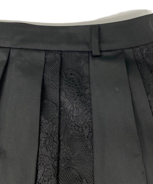 LANVIN SPORT（ランバン スポーツ）LANVIN SPORT (ランバン スポーツ) 刻印ロゴ×花柄レースプリーツ ブラック サイズ:36の古着・服飾アイテム