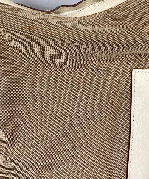GUCCI（グッチ）GUCCI (グッチ) ワンショルダーバッグ ベージュ×ホワイトの古着・服飾アイテム