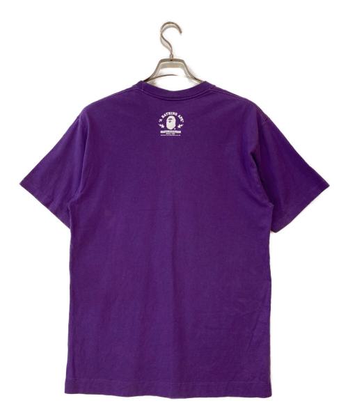 A BATHING APE（アベイシングエイプ）A BATHING APE (アベイシングエイプ) College Logo Big Head Tee パープル サイズ:Lの古着・服飾アイテム