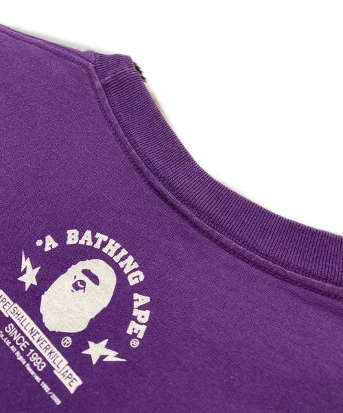 A BATHING APE（アベイシングエイプ）A BATHING APE (アベイシングエイプ) College Logo Big Head Tee パープル サイズ:Lの古着・服飾アイテム