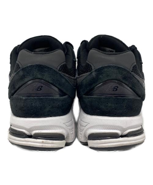 NEW BALANCE（ニューバランス）NEW BALANCE (ニューバランス) M2002RBK ローカットスニーカー BLACK/WHITE サイズ: 26.5cmの古着・服飾アイテム