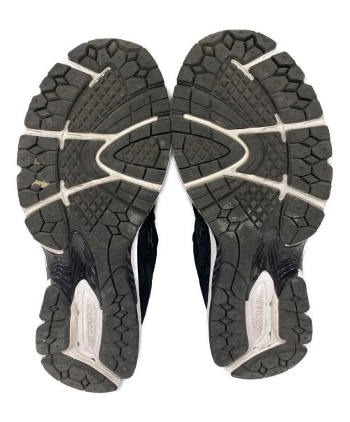 NEW BALANCE（ニューバランス）NEW BALANCE (ニューバランス) M2002RBK ローカットスニーカー BLACK/WHITE サイズ: 26.5cmの古着・服飾アイテム