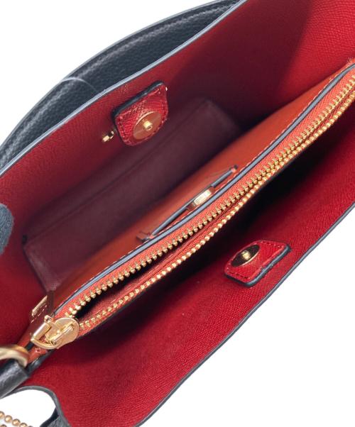 COACH（コーチ）COACH (コーチ) MOLLIE BUCKET BAG 22 / モリー バケット バッグ 22  / ショルダーバッグ ブラックの古着・服飾アイテム