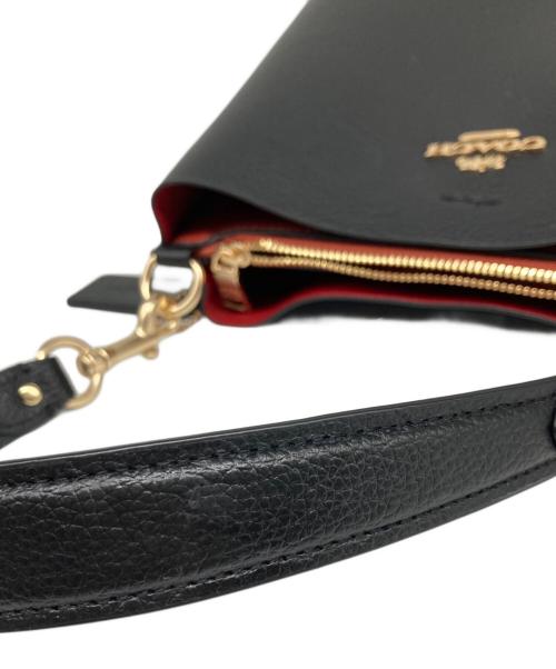 COACH（コーチ）COACH (コーチ) MOLLIE BUCKET BAG 22 / モリー バケット バッグ 22  / ショルダーバッグ ブラックの古着・服飾アイテム