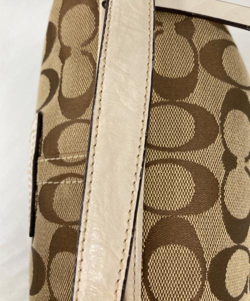 COACH（コーチ）COACH (コーチ) シグネチャー アクセサリーポーチ ベージュの古着・服飾アイテム