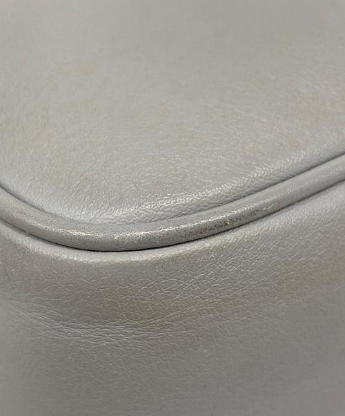 MARC JACOBS（マークジェイコブス）MARC JACOBS (マークジェイコブス) FLASH LEATHER CROSS BODY バッグ グレーの古着・服飾アイテム