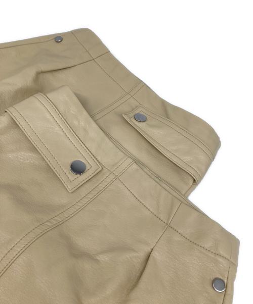 PRANK PROJECT（プランクプロジェクト）PRANK PROJECT (プランクプロジェクト) Faux Leather Jogger Pants ベージュ サイズ: 38の古着・服飾アイテム