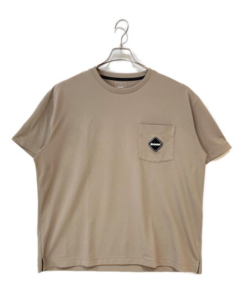 F.C.R.B.（エフシーレアルブリストル）F.C.R.B. (エフシーレアルブリストル) EMBLEM POCKET TEE ベージュ サイズ:ＸＬの古着・服飾アイテム