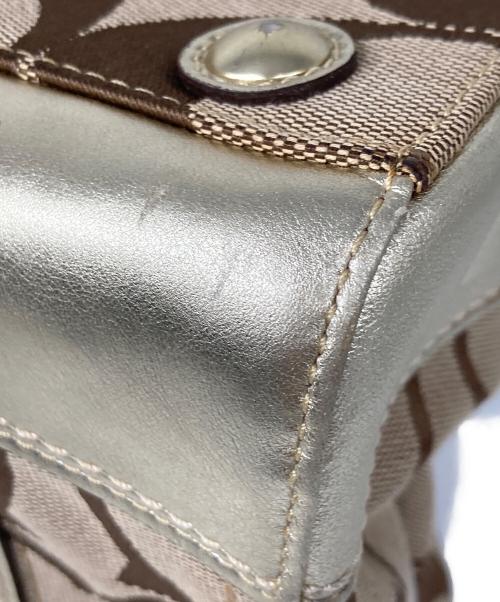 COACH（コーチ）COACH (コーチ) シグネチャーキャンバス ターンロック ハンドバッグ ベージュの古着・服飾アイテム