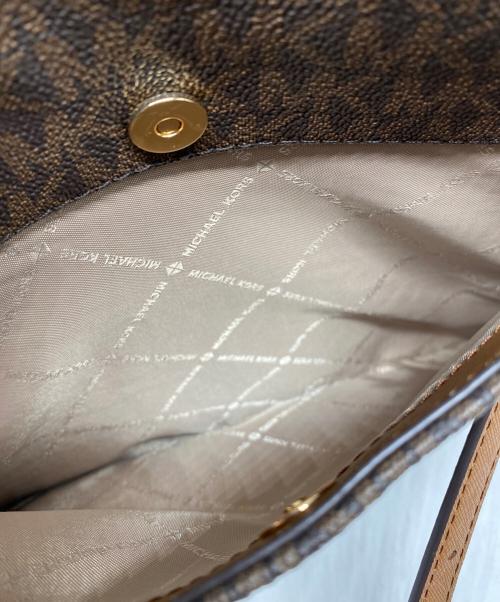 MICHAEL KORS（マイケルコース）MICHAEL KORS (マイケルコース) JET SET TRAVEL LG MESSENGER バッグ ブラウンの古着・服飾アイテム